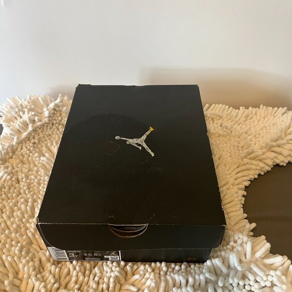 Nike Jordan 1 Retro High OG (PS)) - Picture 2 of 14